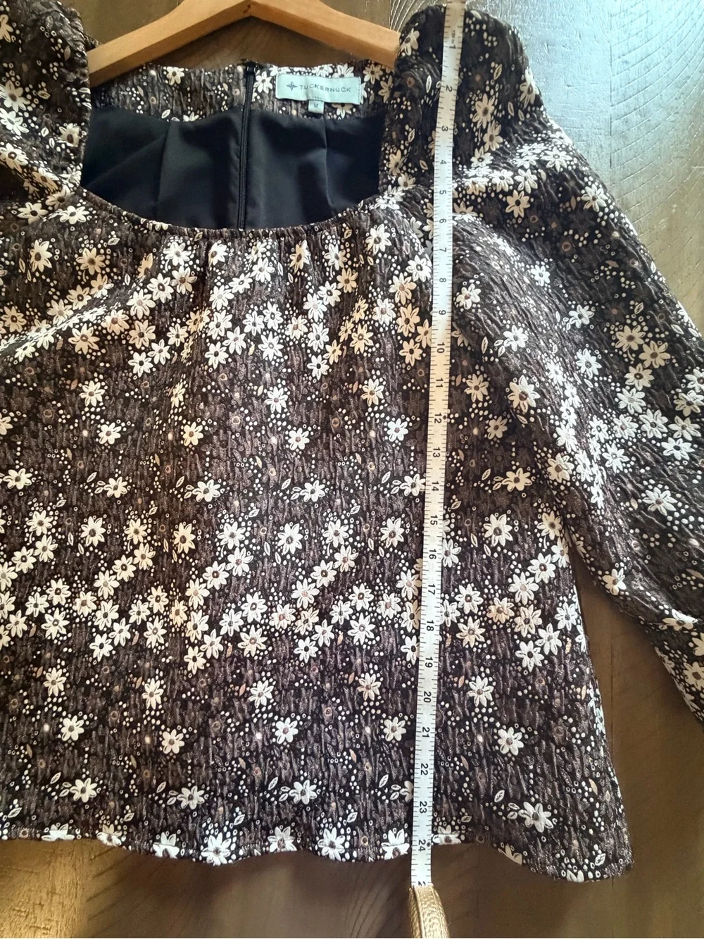 Tuckernuck Floral Puff Sleeve Blouse Top Brown Cream Size M Feminine Chic